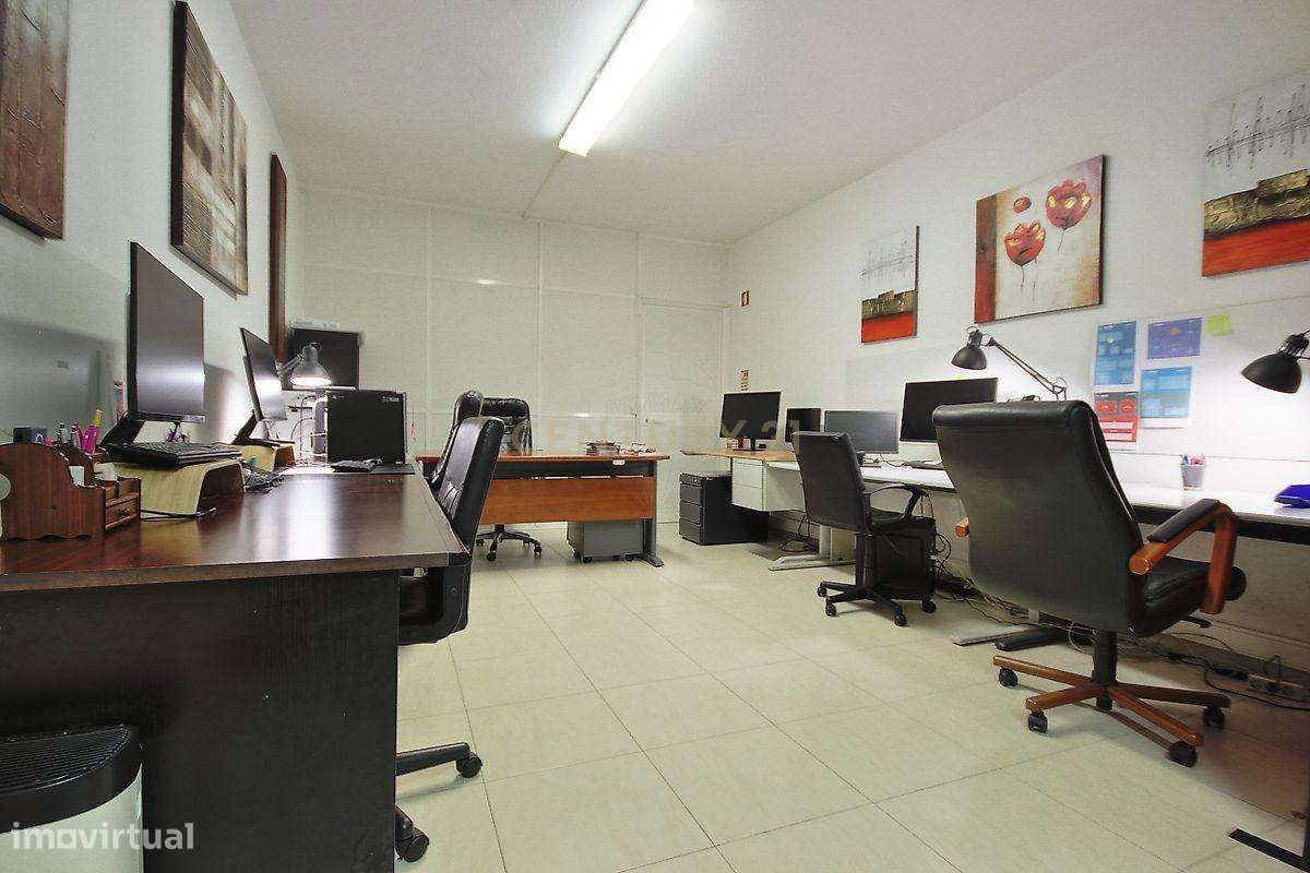 Loja com 82 m2 em Outeiro de Polima-5