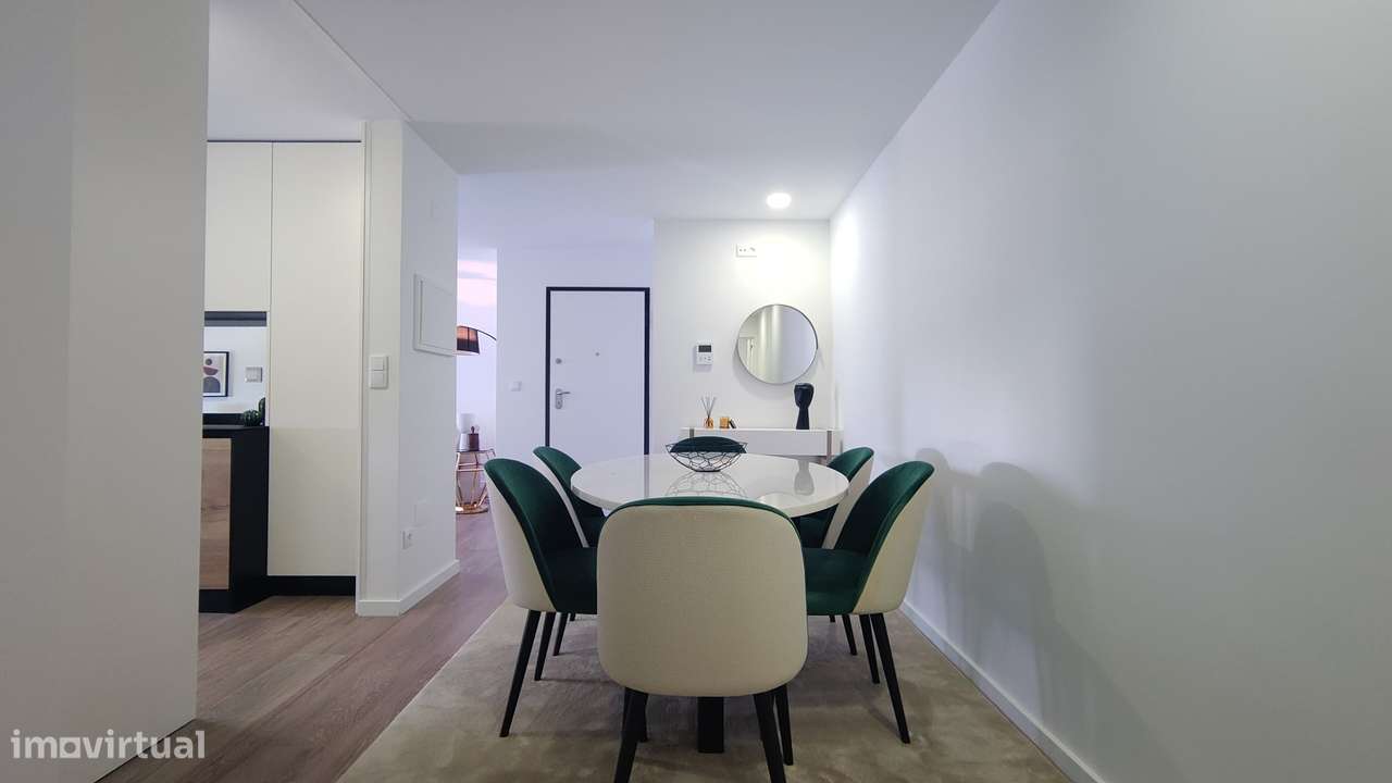 Último T3 de Último Piso, Garagem p/ 2 carros e Varanda | São João Ver-13