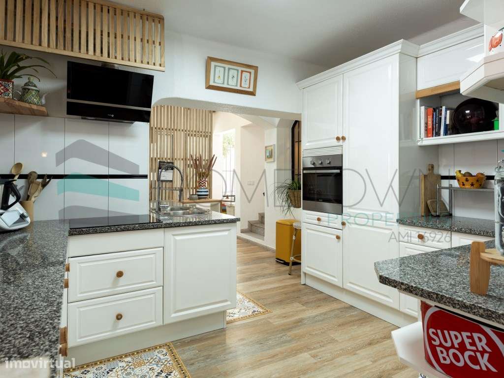 Moradia com vista mar na prestigiada zona das Sesmarias, Carvoeiro - Grande imagem: 5/36