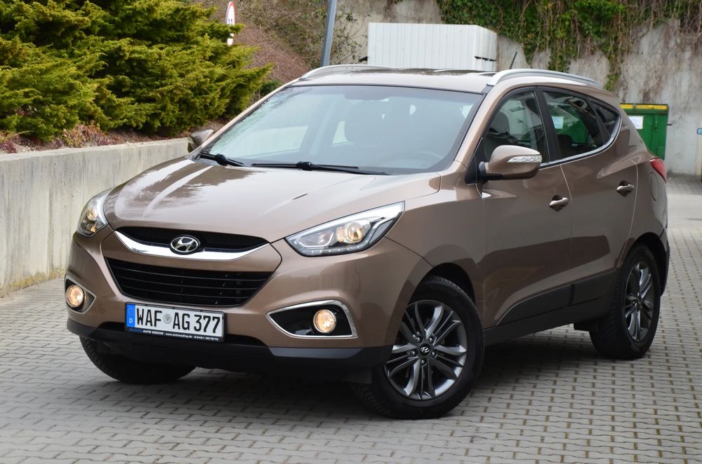 Hyundai ix35 2.0 CRDi 4WD Automatik Fifa World Cup Gold Edition 2015