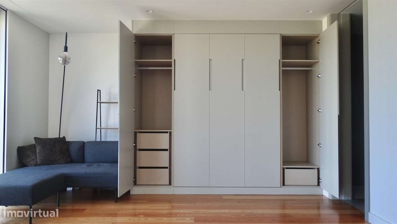 Apartamento T0 com terraço, Condomínio exclusivo junto Norteshopping-8