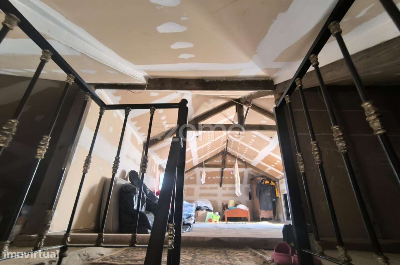 Moradia T4 unifamiliar Carnide-26