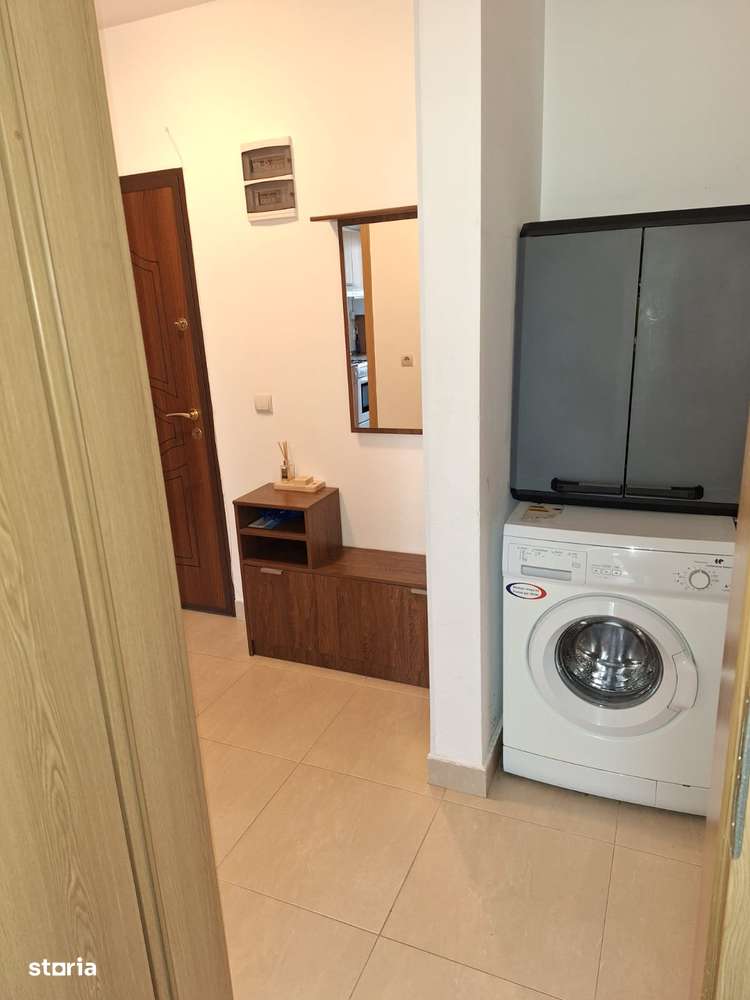 Garsoniera spatioasa cu grădină și balcon, bloc 2013-7