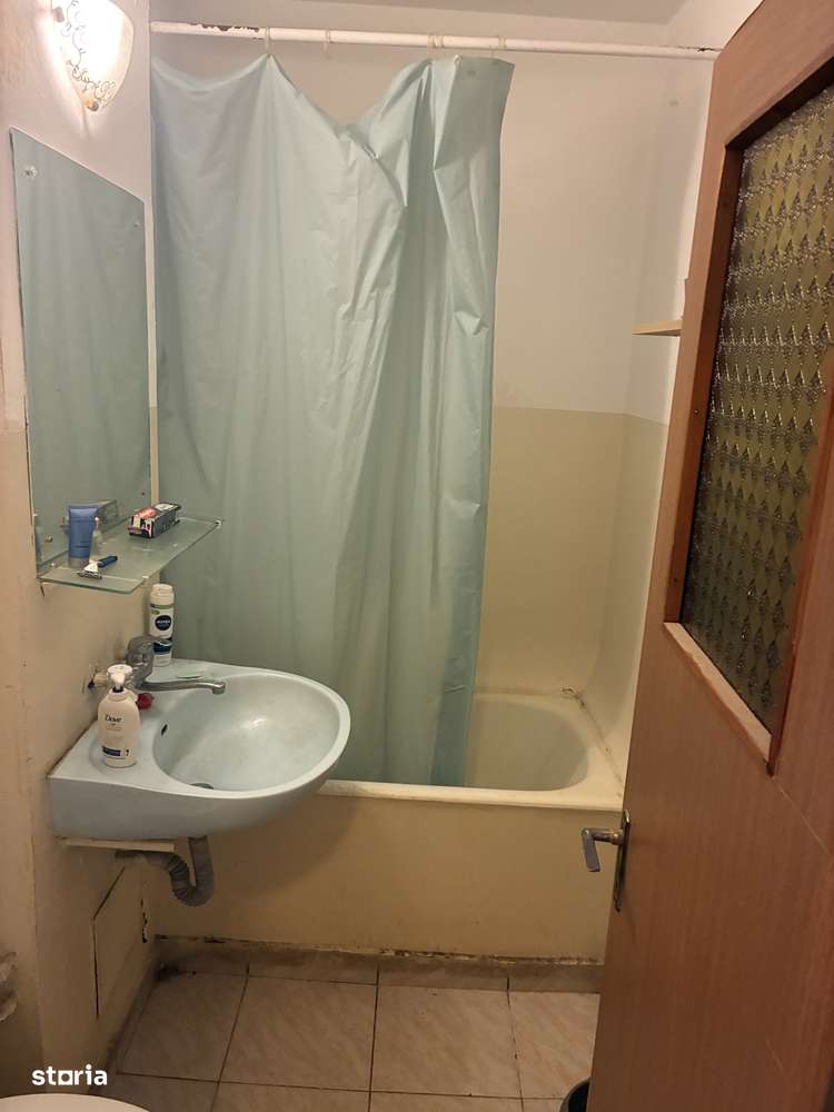 Vanzare Garsoniera zona dristor schitului-1