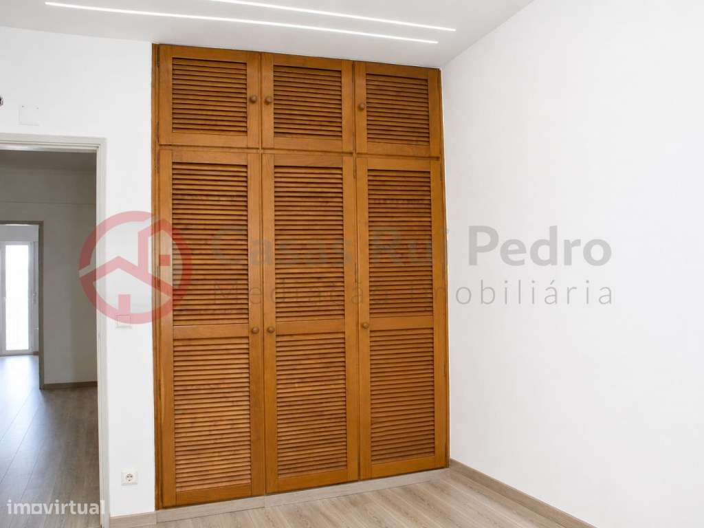 Apartamento T3 com excelentes áreas, Paivas-18