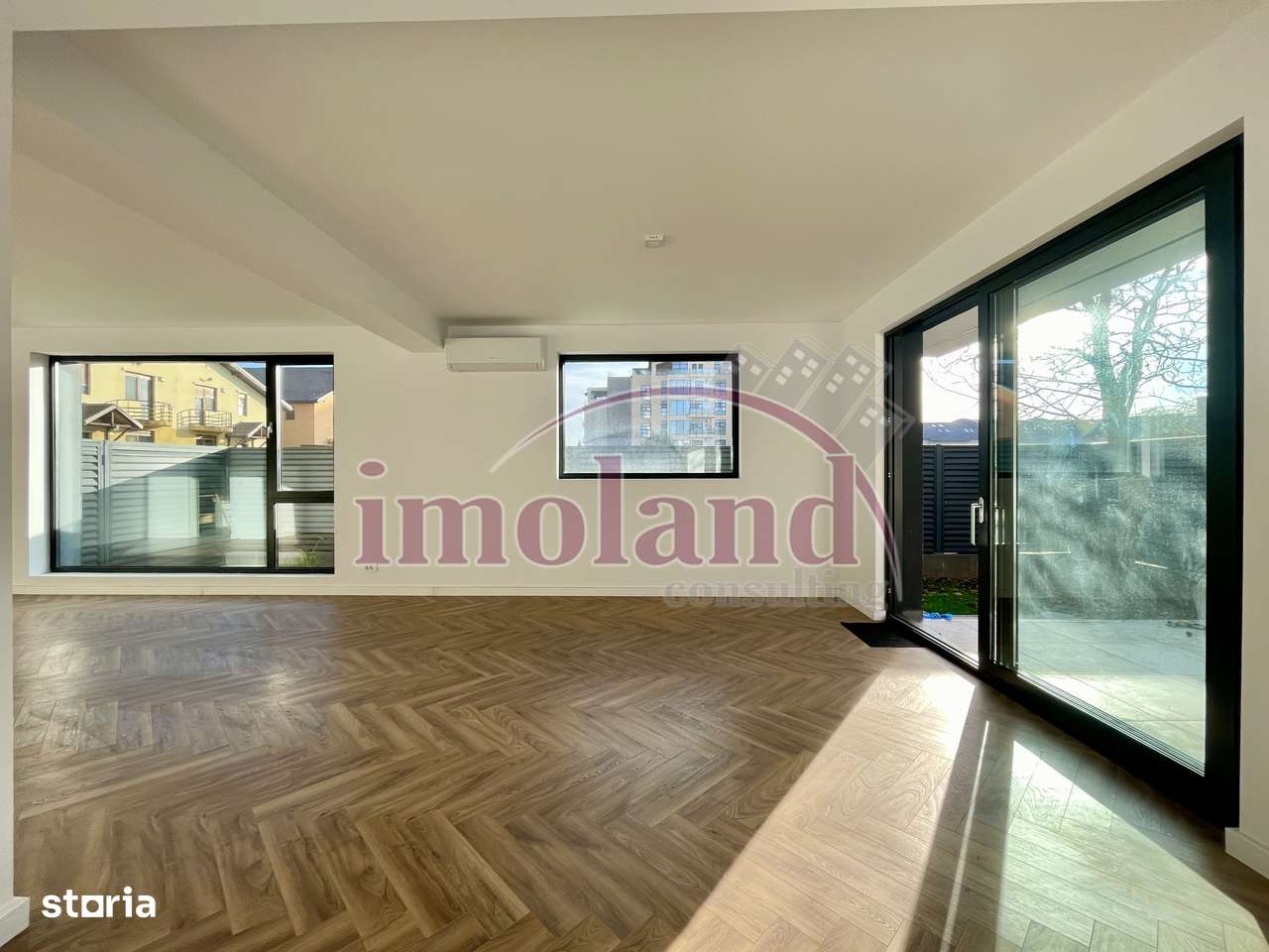 Vanzare Vila 250 mp 6 camere 4 bai, finisaje premium | Iancu Nicolae - Imagine principală: 5/20