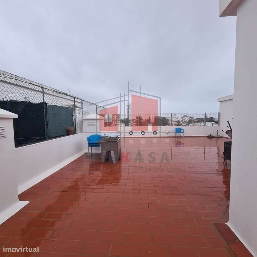 Apartamento T2 em Quarteira (Remodelado)-8