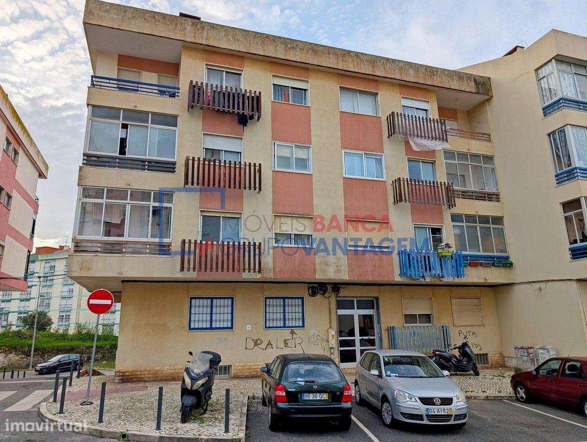 Vende T2 Agualva - Grande imagem: 2/9