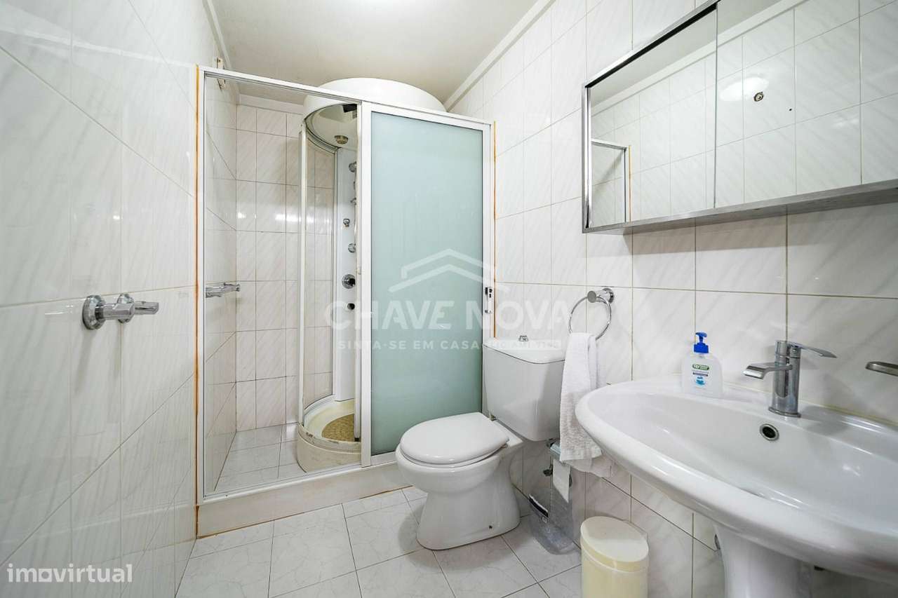 Moradia Isolada T4+1 em Miramar-11