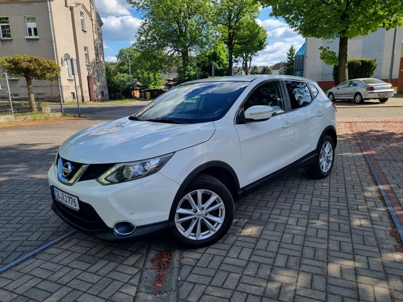 Nissan Qashqai II (2013-2021) 1.2 DIG-T Tekna 2014