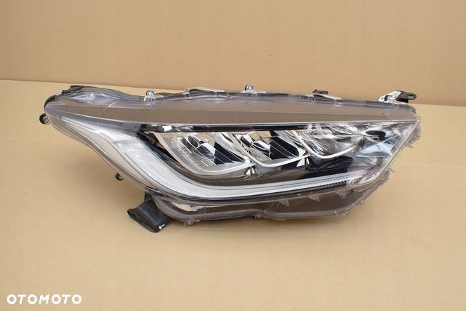 TOYOTA YARIS IV 20-23 lampa lewy przód full led EU ORG K0-8 - 14