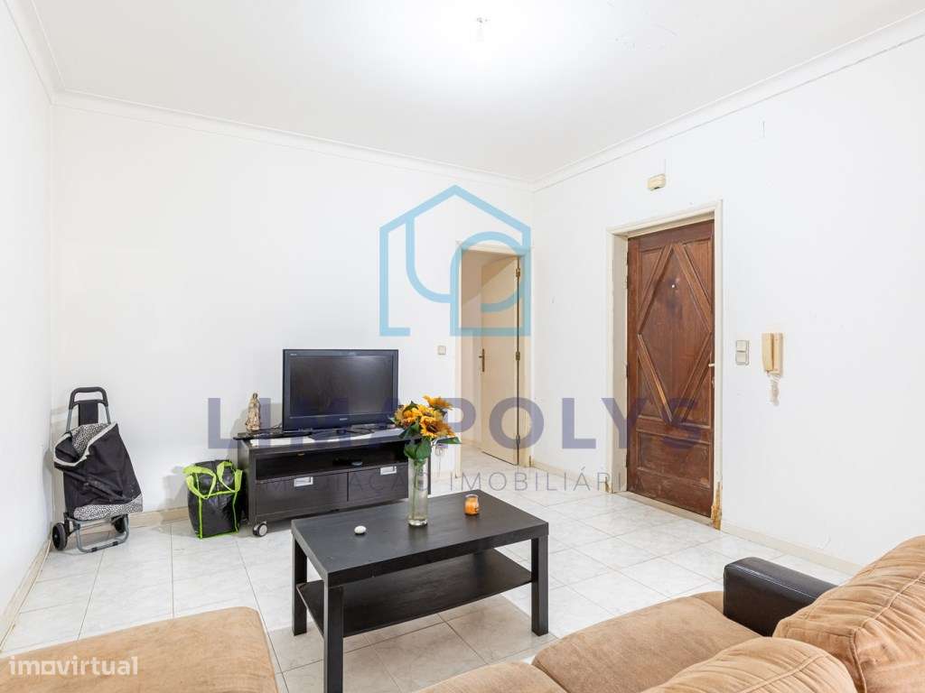 Apartamento T2 com duas frentes - Grande imagem: 2/7