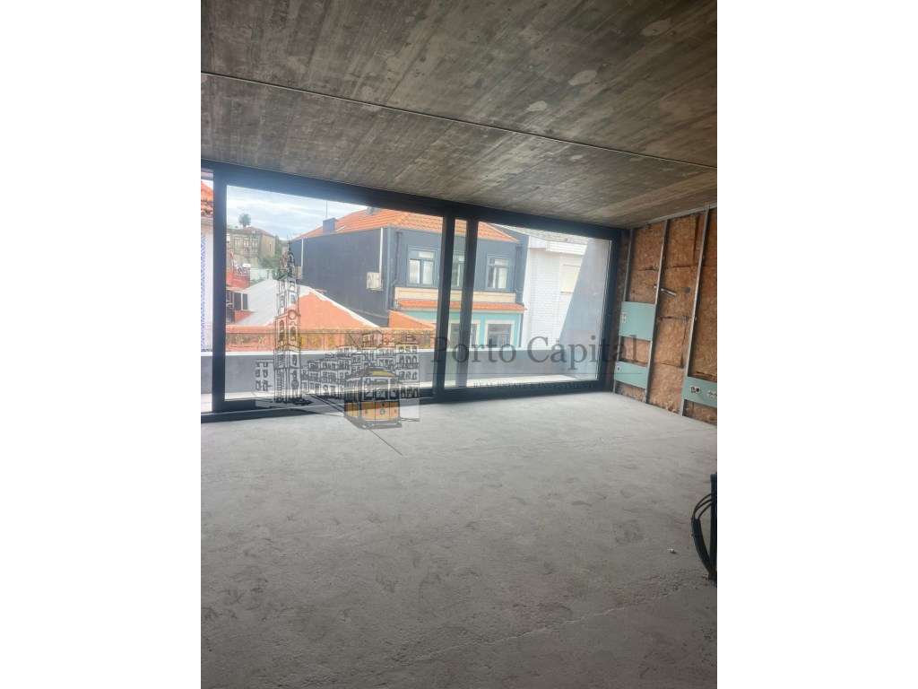 APARTAMENTO T1 BONJARDIM - Grande imagem: 5/20