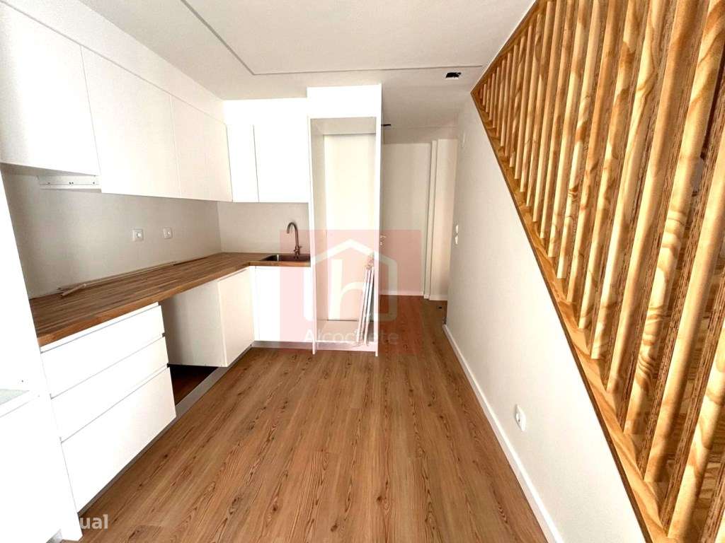 Apartamento duplex T2 no centro histórico Alcochete-8