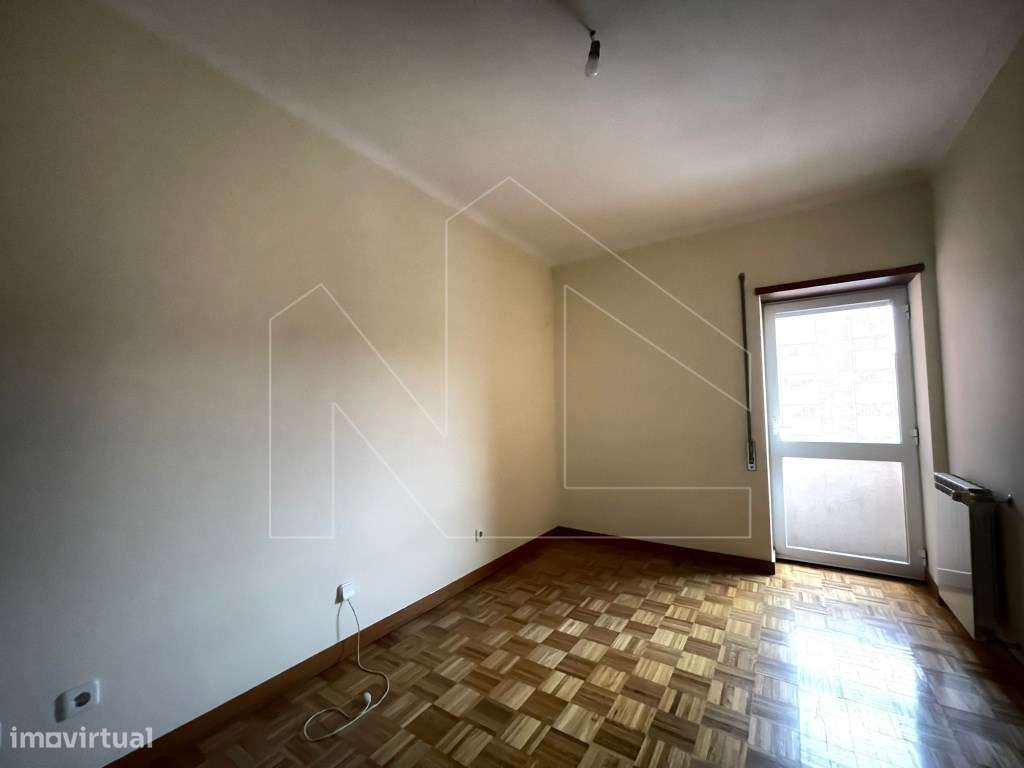 Apartamento T3 em Esgueira - Conforto, Espaço e Excelente Localização-10