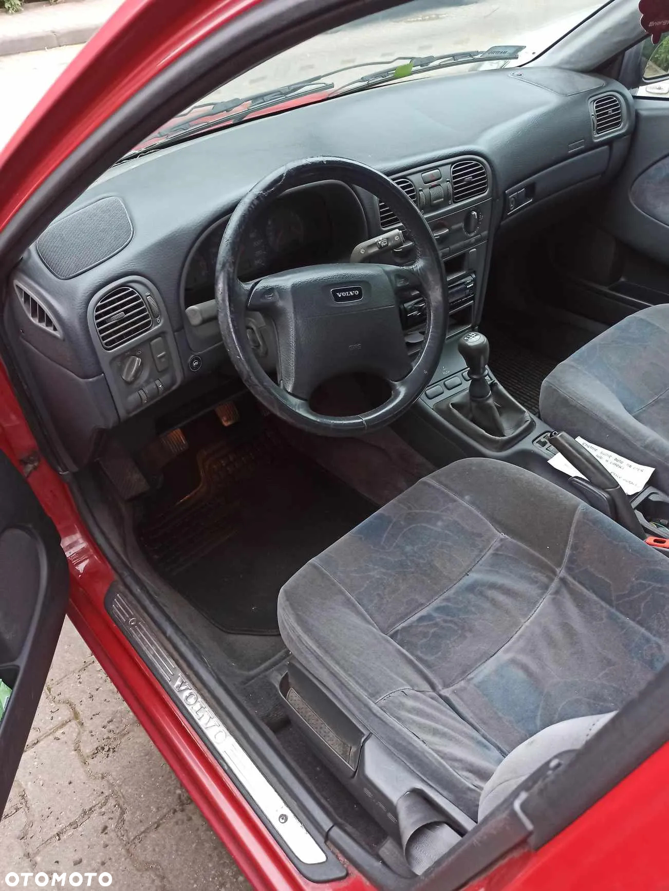 Volvo V40 1.6 - 8