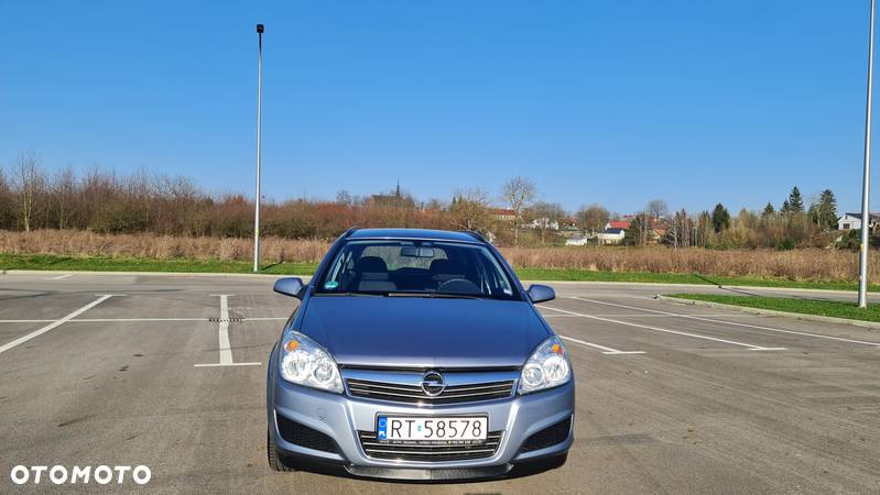 Opel Astra 1.6 Caravan Edition - 2