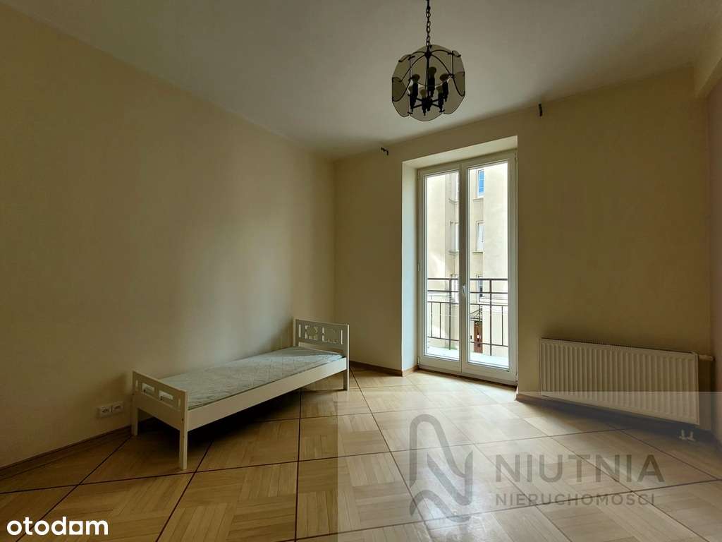 Połączone 2 mieszkania tuż przy parku-12