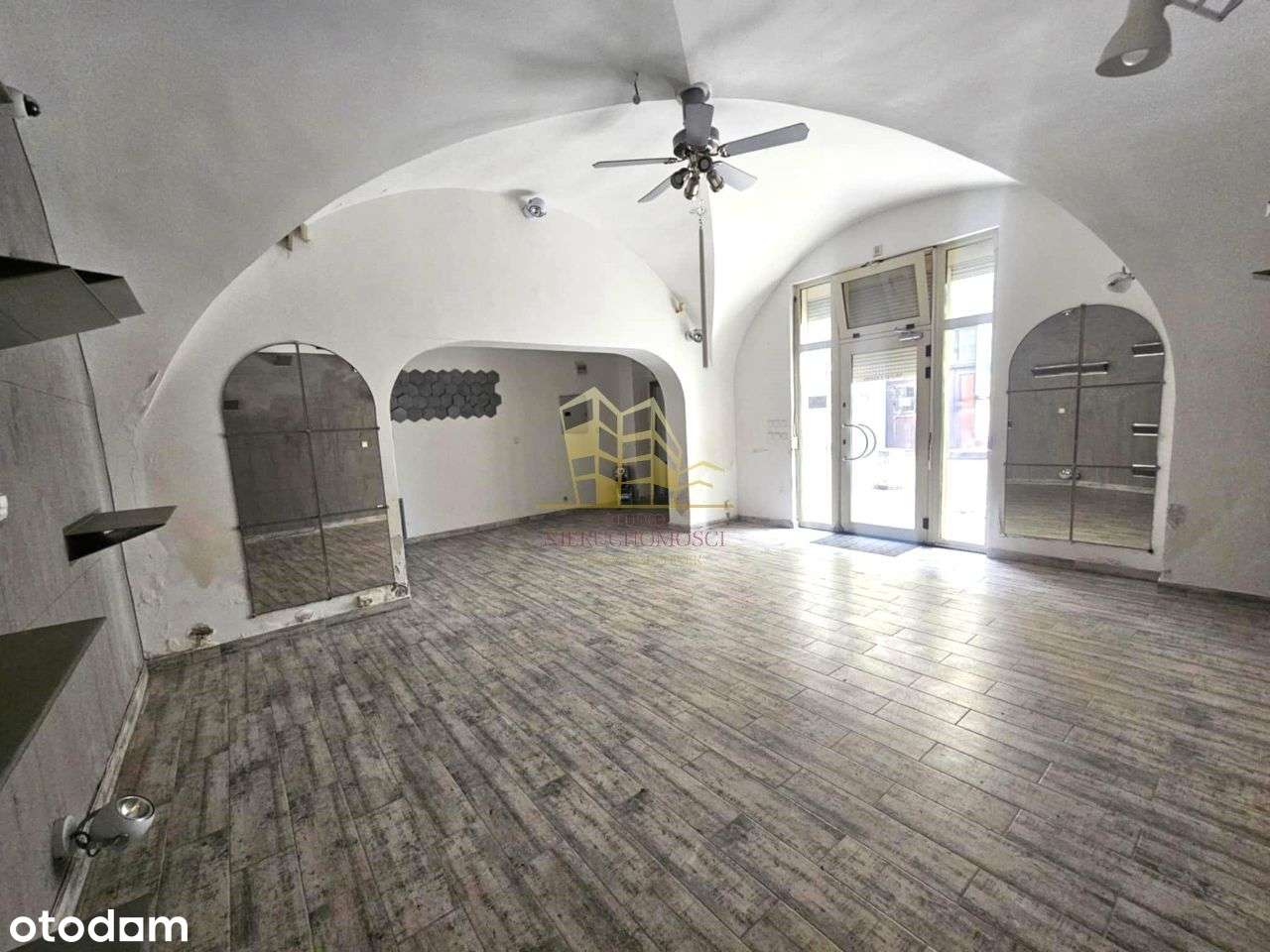 Lokal usługowy w Dzierżoniowie/Rynek 37m2-7