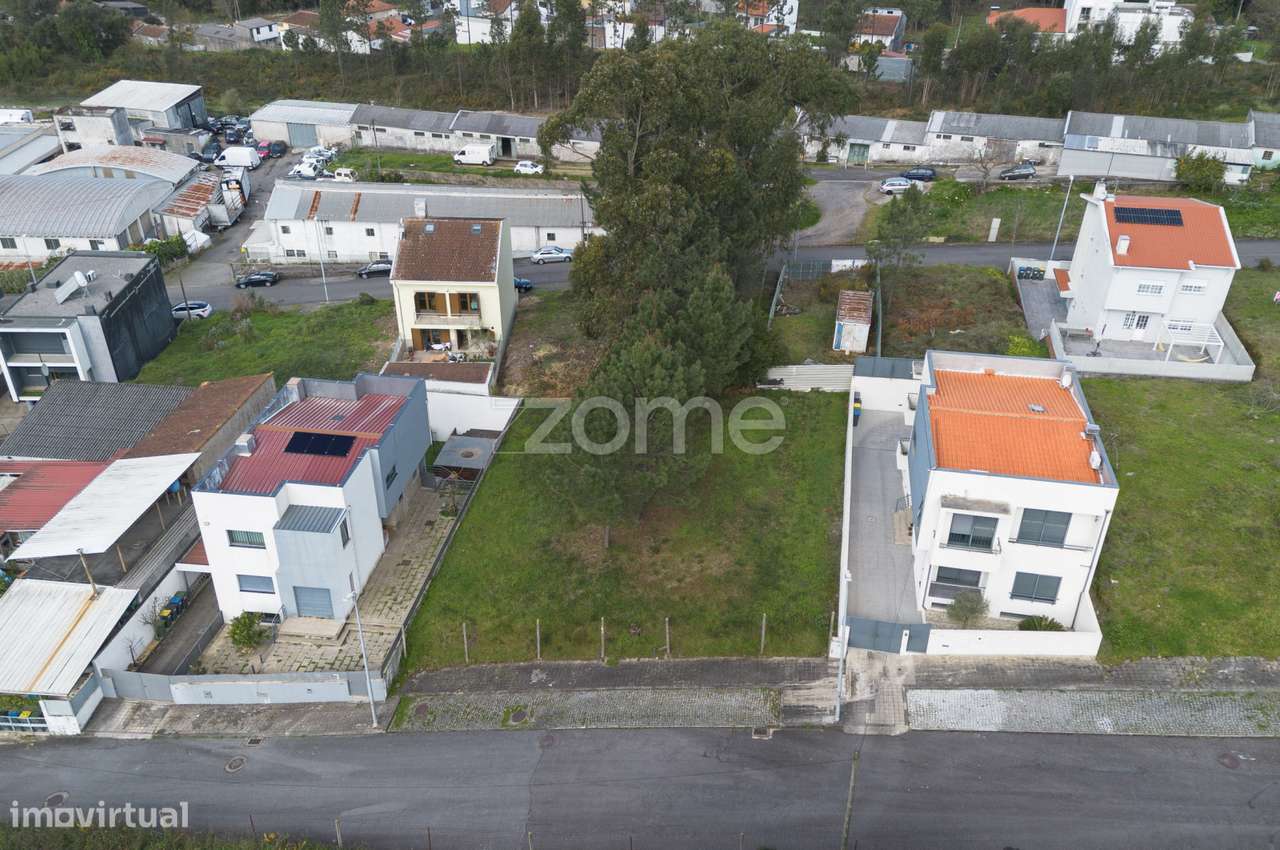Lote de terreno para moradia 3 frentes - Alfena (285m²) - Grande imagem: 5/15