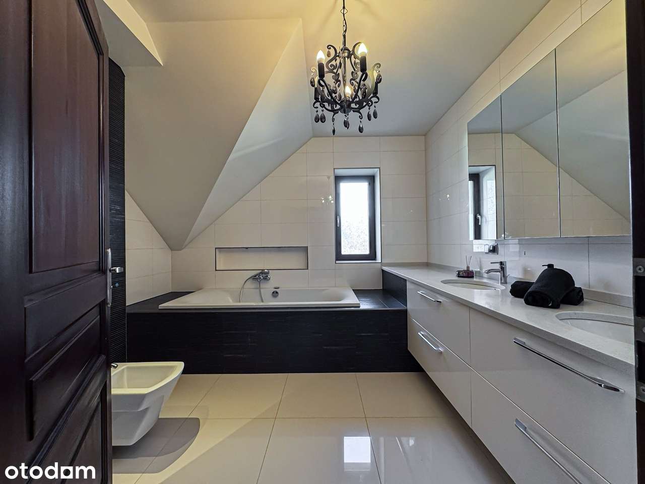 Przestronny dom gotowy do wejścia- Wola Batorska, bez prowizji - Pełny obrazek: 4/19