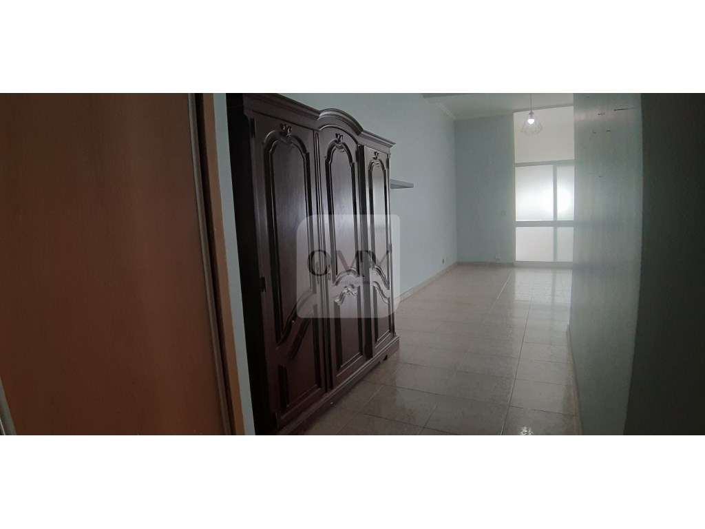 T1 junto à Escola das Arvores em Vila Real - Grande imagem: 4/8