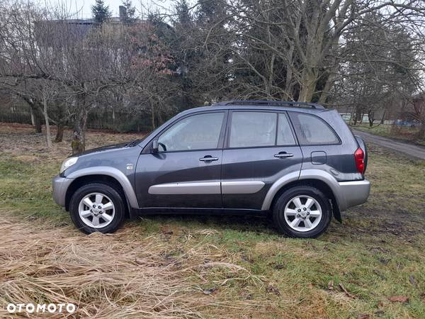 Toyota RAV4 2.0 VVT-i 4x4 - 8