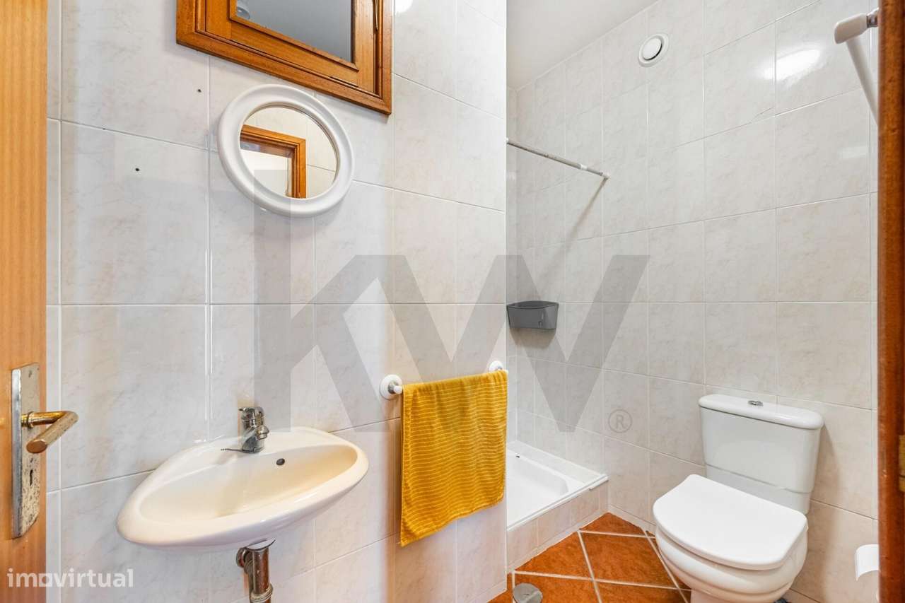 Moradia T3+1 com terreno em Burgães, Santo Tirso-9
