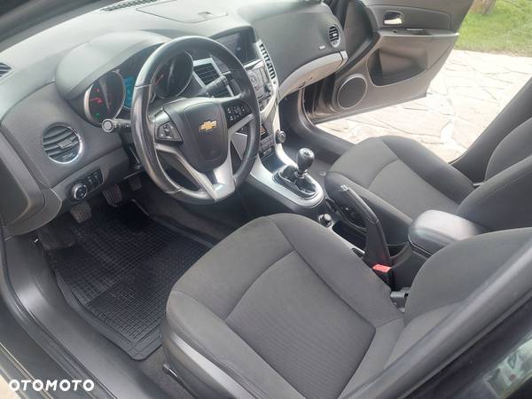 Chevrolet Cruze 1.4T LT+ - 29