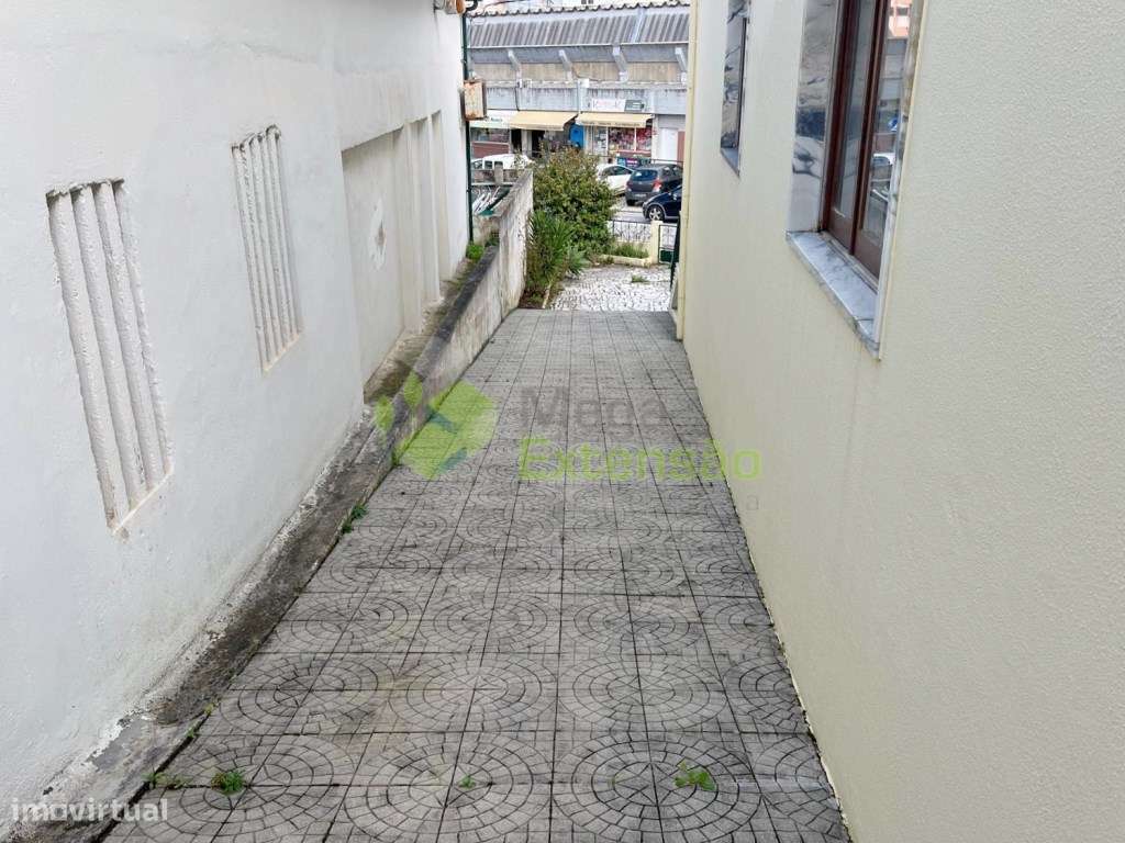 Moradia T3, com Terreno de 1080 m2, no Centro da Vila do Cadaval, c...-12