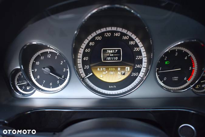 Mercedes-Benz Klasa E 250 CDI 4Matic 7G-TRONIC Avantgarde - 32