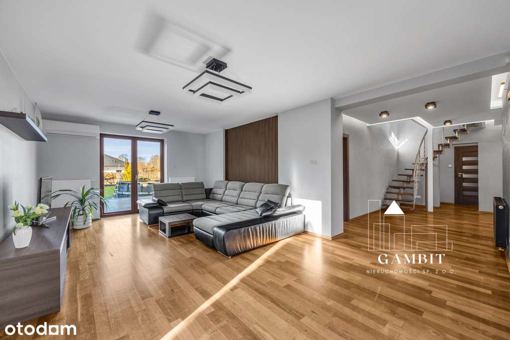 Nowoczesny 5 pok. dom z  dużym ogrodem pod Warszawą-0