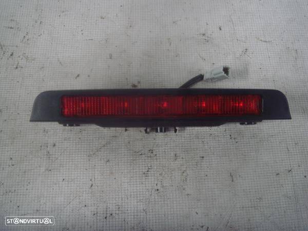 Farolim Stop Tampa Mala Centro Honda Civic Vii Hatchback (Eu, Ep, Ev) - 1