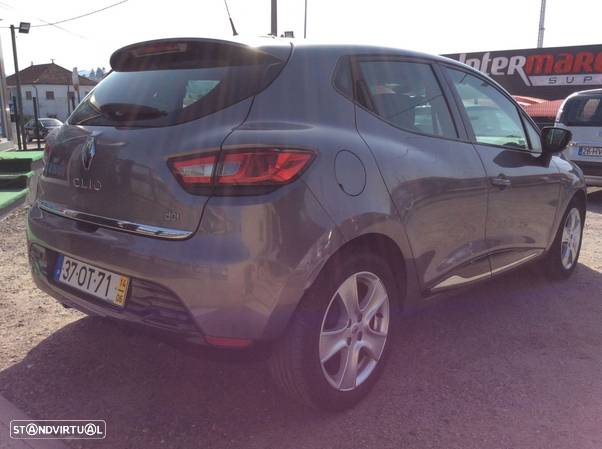 Renault Clio 1.5 dCi Dynamique S - 10