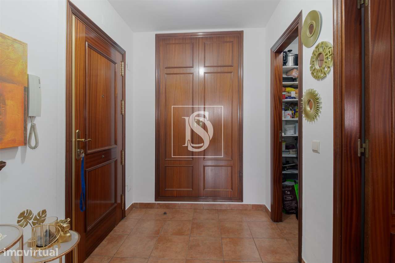 Apartamento T3 Venda em Santo António da Charneca,Barreiro-2