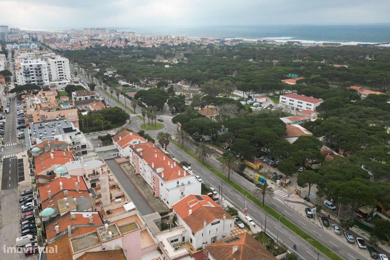 Apartamento T2 com Terraço Incrível || Costa da Caparica-29