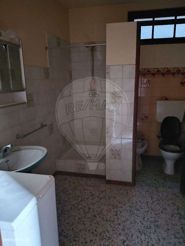 Moradia T6 para venda-6