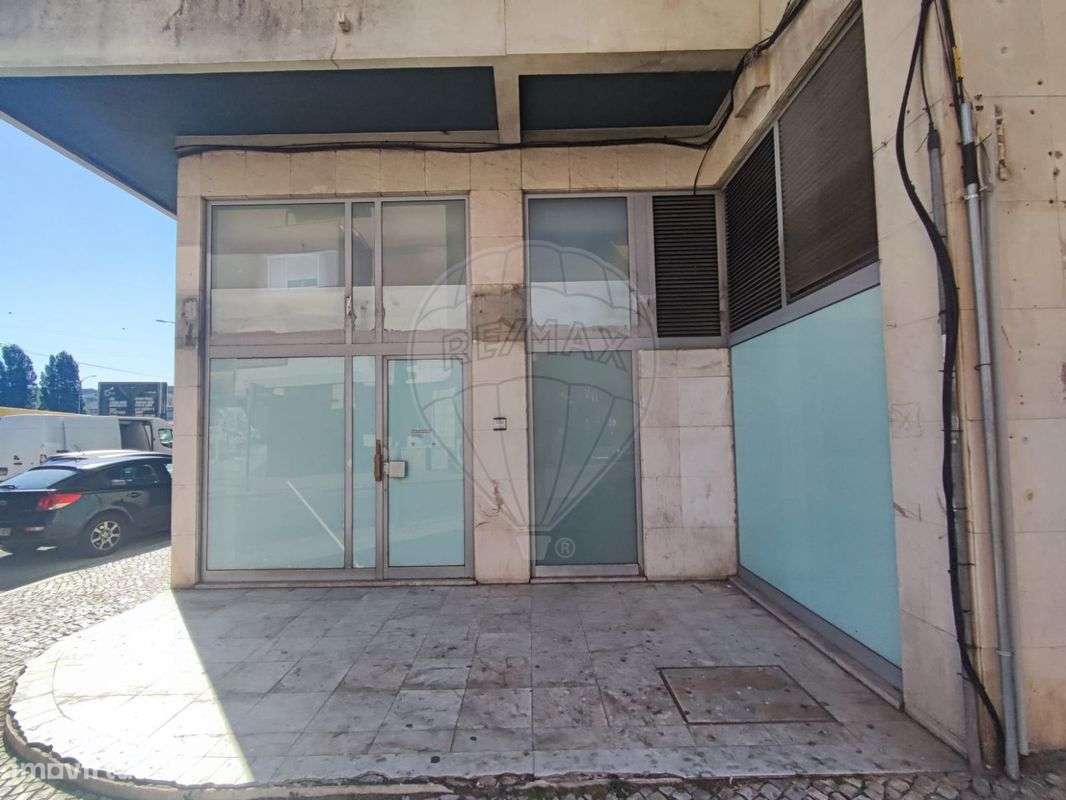 Loja  para arrendamento - Grande imagem: 3/31