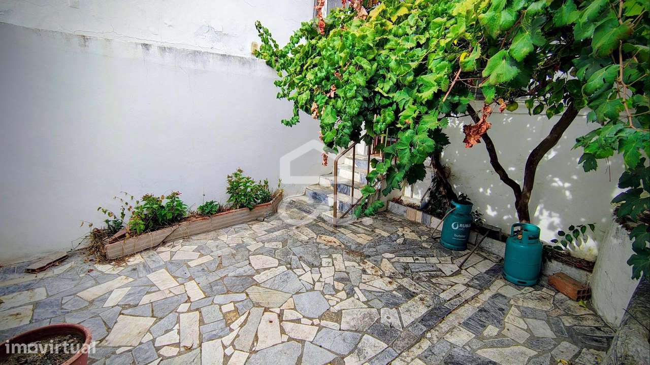 Moradia T3 com Quintal-16