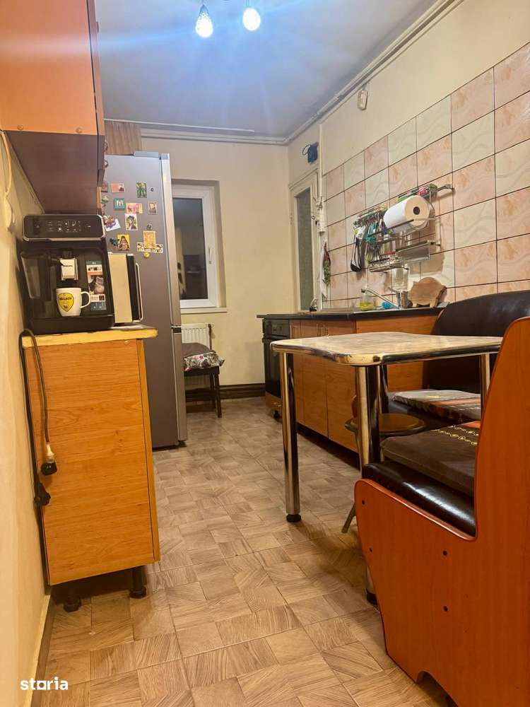 Apartament 3 camere zona TRACTORUL, - Imagine principală: 1/8