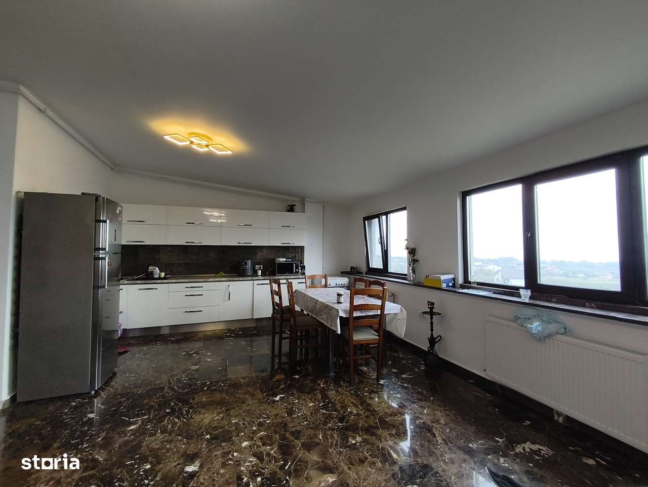 Apartament cu 5 camere-etaj intreg, 2 locuri parcare, 3 bai.-4