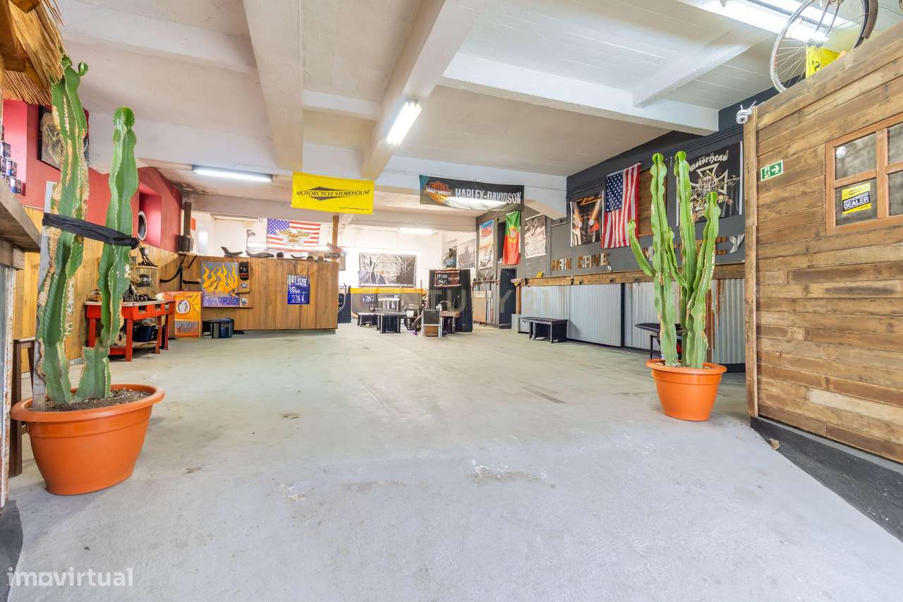 Garagem / Armazém com 200 m² em Monte Abraão – Queluz - Grande imagem: 4/7