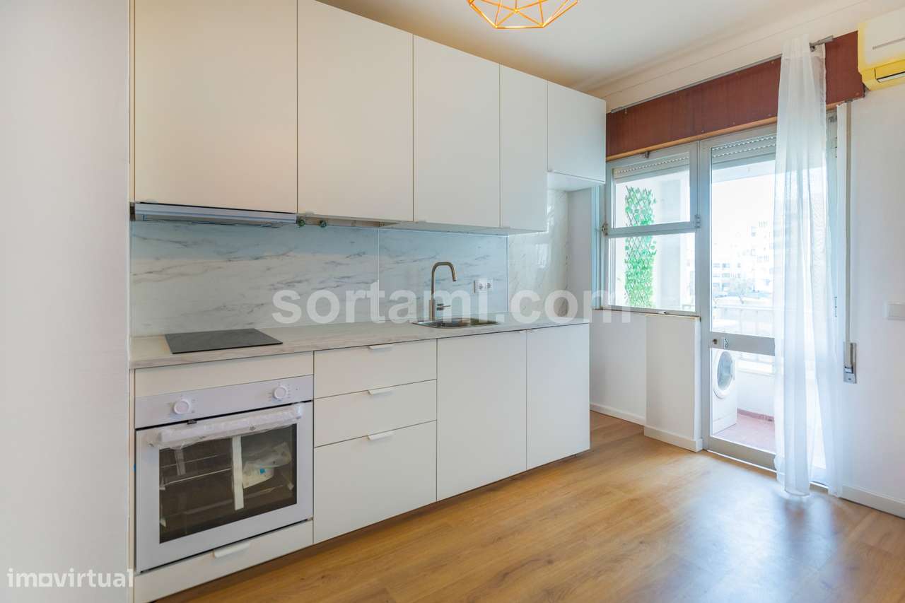 Apartamento T0 Venda em Quarteira,Loulé - Grande imagem: 5/9