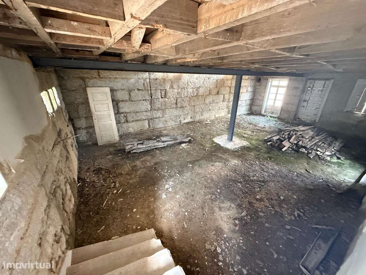 Moradia  T3 + escritório para restauro - Guimarães centro-16