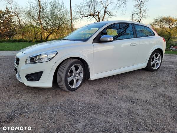 Volvo C30 D2 DRIVe R-Design - 29