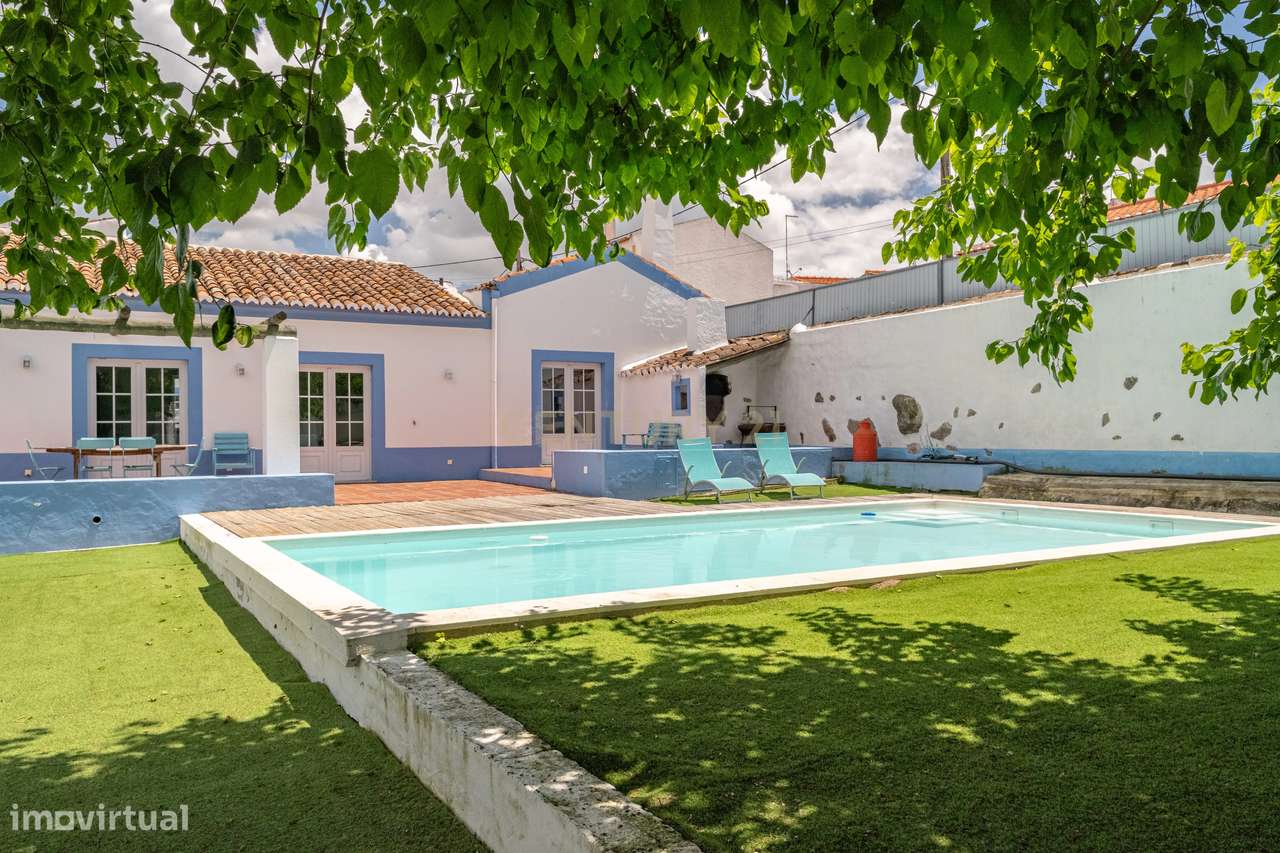 Moradia tradicional alentejana no coração de PEROLIVAS / Reguengos de-27