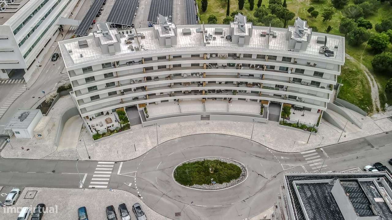 Apartamento T3 com magnífico Terraço e Vista Baía – Seixal - Grande imagem: 2/41