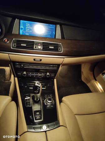 BMW 5GT 530d - 15