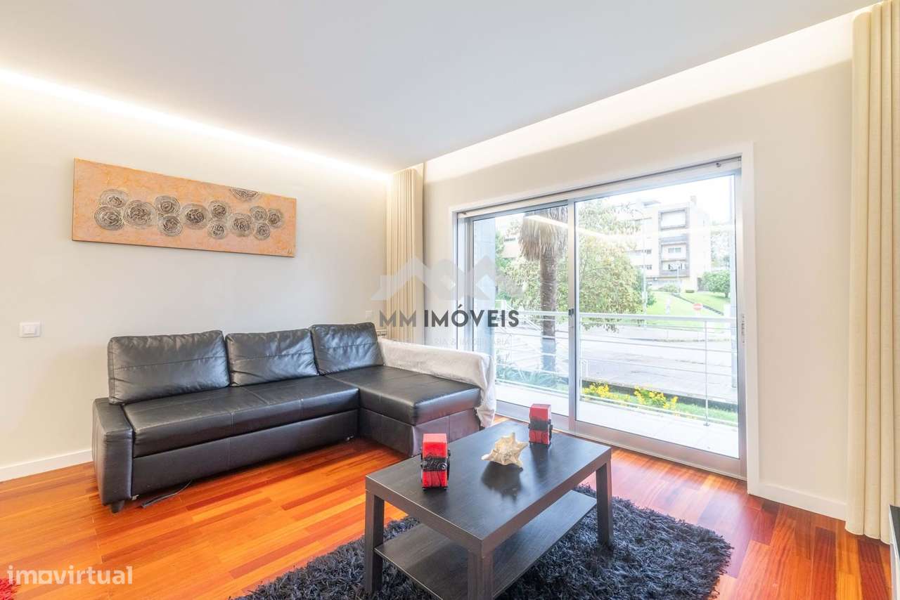 Apartamento T2 | Terraço  | 202m² | 3 Frentes | Box 2 carros | Arrumos - Grande imagem: 5/60