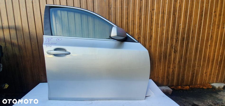 Drzwi Prawy Przód P.P BMW E60/61 Kol: Titanium Silver - 1